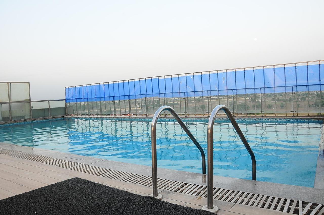 Park Inn By Radisson Gurgaon Bilaspur Manesar Εξωτερικό φωτογραφία