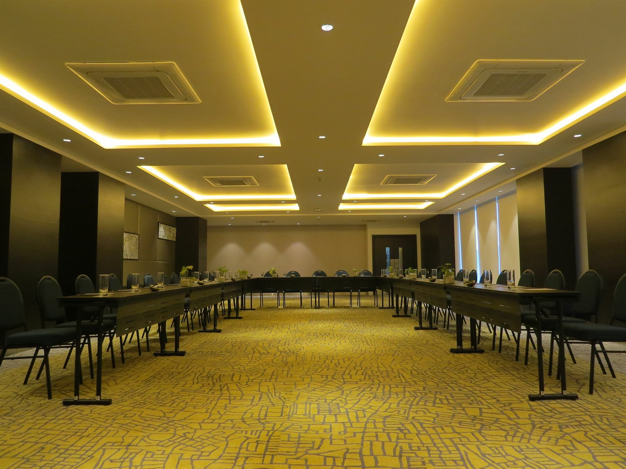Park Inn By Radisson Gurgaon Bilaspur Manesar Εξωτερικό φωτογραφία
