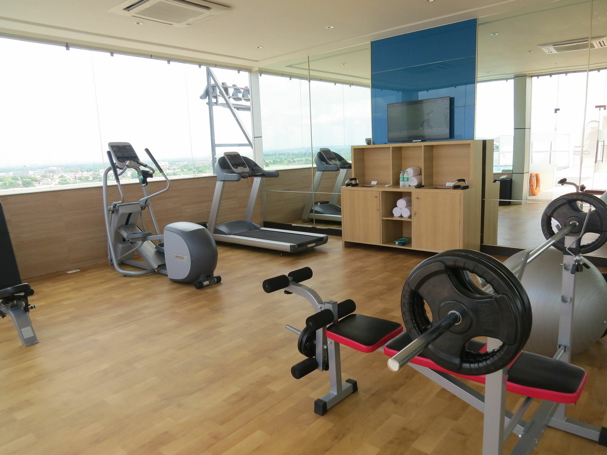 Park Inn By Radisson Gurgaon Bilaspur Manesar Εξωτερικό φωτογραφία